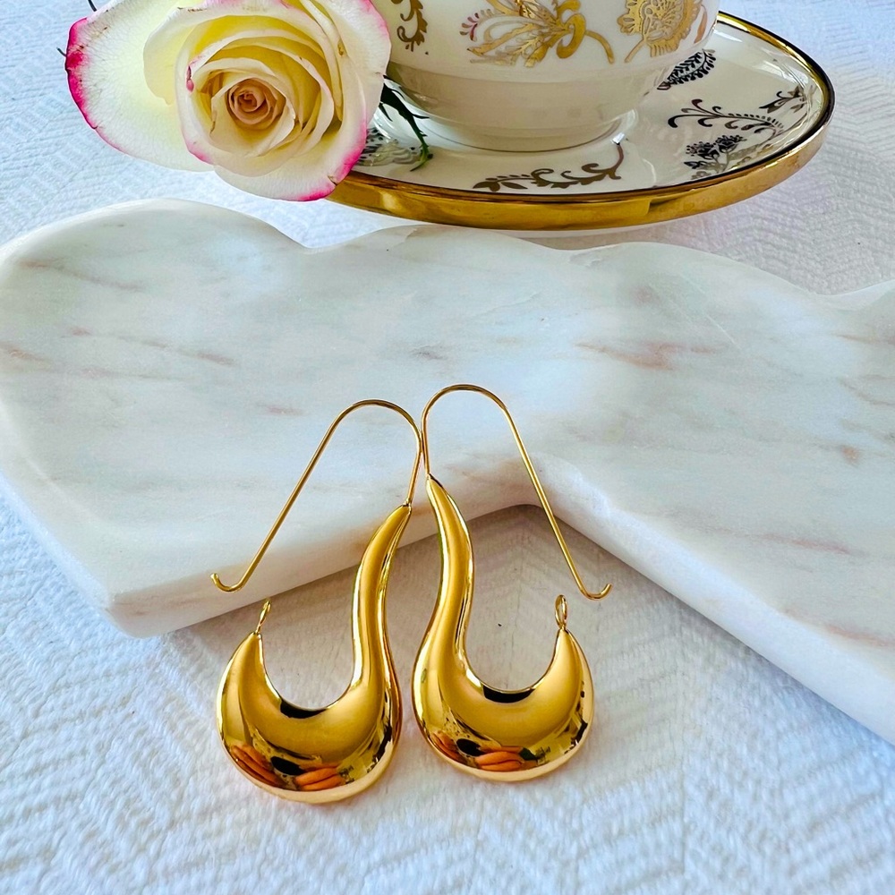 “Large Drop” Hook 18K Gold Plated Earrings - Picture 4 of 5